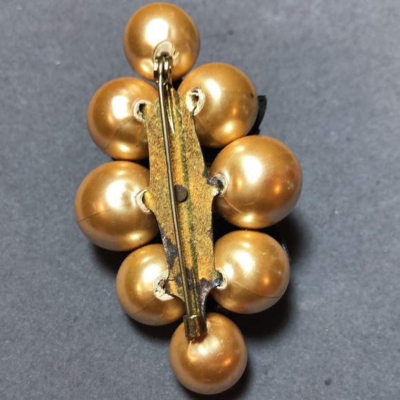 Large Faux Gold Pearls & Colored Rhinestones Brooch - Picture 5 of 8